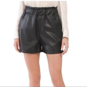 Bagatelle faux leather shorts black Sz M